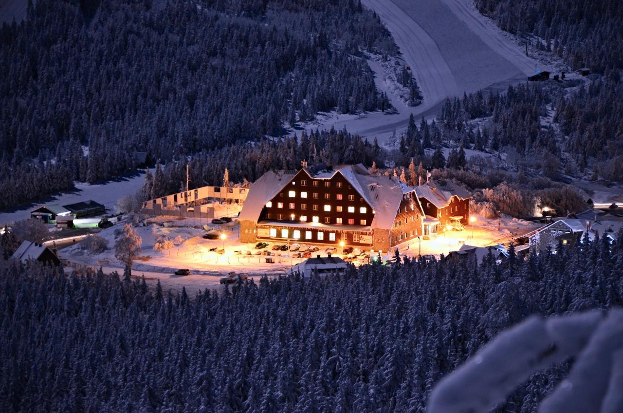 Hotel Cervenohorske Sedlo Loučná nad Desnou Exterior foto